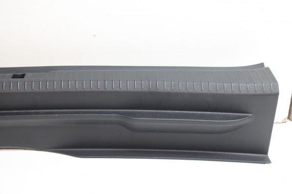 VW GOLF VII 7 KOMBI PAS TYLNY BAGAŻNIKA 5G9863459 bagażnik tapicerka 5G9 863 459  kolor 82V - czarny tytanowy VARIANT 5G9863459