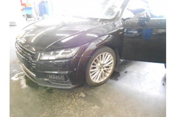 AUDI TT DRZWI PRAWE STRONA PRAWA 8S 8S0 2015- kolor : czarny 8S0831052 8S0831052A 8S0 831 052 8S0 831 052 A