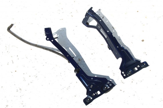 AUDI A4 8W ŚLIZG WSPORNIK BŁOTNIKA 8W0821135C 8W0821136C 8W0821131A 8W0821132A prowadnica mocowanie B9 8W0821135 8W0821136