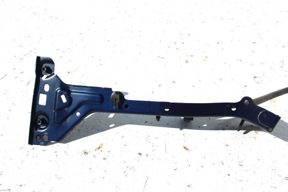 AUDI A4 8W ŚLIZG WSPORNIK BŁOTNIKA 8W0821135C 8W0821136C 8W0821131A 8W0821132A prowadnica mocowanie B9 8W0821135B 8W0821136B