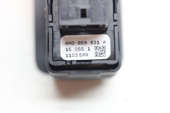 AUDI A4 A5 Q5 Q7 PRZYCISK BAGAŻNIKA 4M0959831A 4M0 959 831 A PRZYCISKI klapy tył 4M0959831A 4M0959831A 4M0959831A 4M0959831A