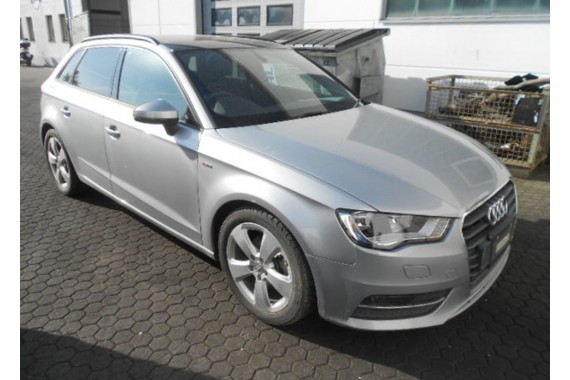 AUDI A3 SPORTBACK LUSTERKO DRZWI PRAWE ANGLIK 6pin 8V zewnętrzne 8V4 LZ7S - szary (daytona grau)