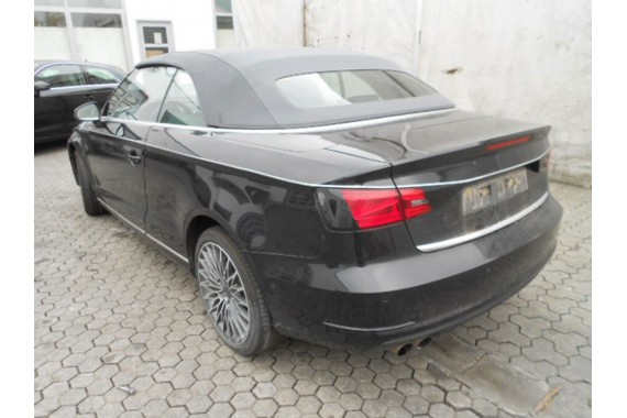 AUDI A3 CABRIO DRZWI PRAWE STRONA PRAWA 8V7 8V 8V0 2013- Kolor:  czarny 8V7831052 8V7 831 052