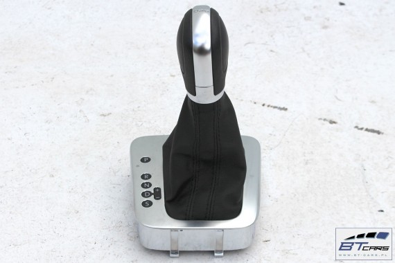 VW SEAT GAŁKA ZMIANY BIEGÓW 7N1713203C 7N1 713 203 C Kolor: UMF - czarny / aluminium 7N1713203C 7N1713203C 7N1713203C 7N1713203
