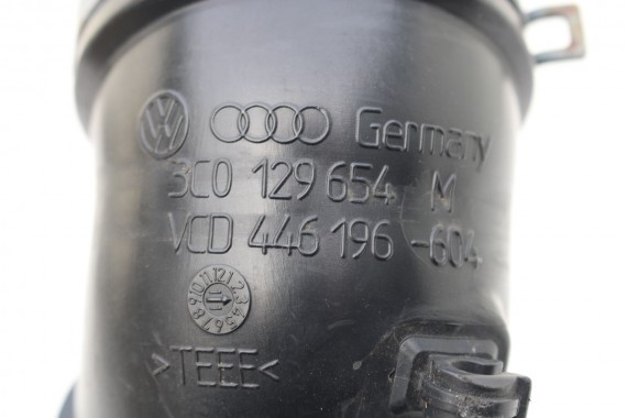 VW AUDI RURA INTERCOOLERA 3C0129654M WĄŻ POWIETRZA 3C0 129 654 M króciec przewód