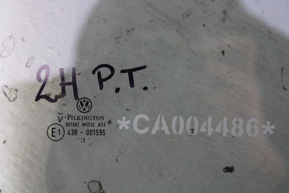 VW AMAROK SZYBA DRZWI PRAWE 2H7845206A prawa TYŁ tylne 2H7 845 206 A  rok 2011  E21 AS3 przyciemniana drzwiowa  2H, 2H6