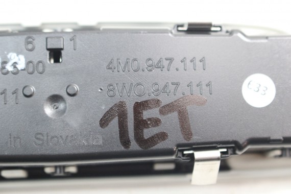 AUDI E TRON LAMPKA OŚWIETLENIE PODSUFITKI 8W0947111 4M0947111 8W0 947 111  4M0 947 111 led ETRON