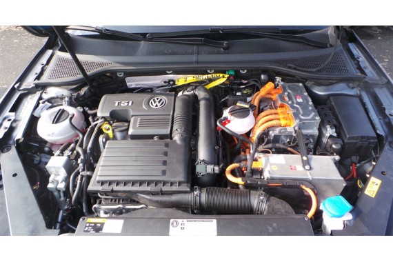 VW PASSAT B8 GTE KOŁO DWUMASOWE DSG 04E105266P 04E105266AA 04E105266AD Hybrid hybryda 1.4 TSi AUTOMAT