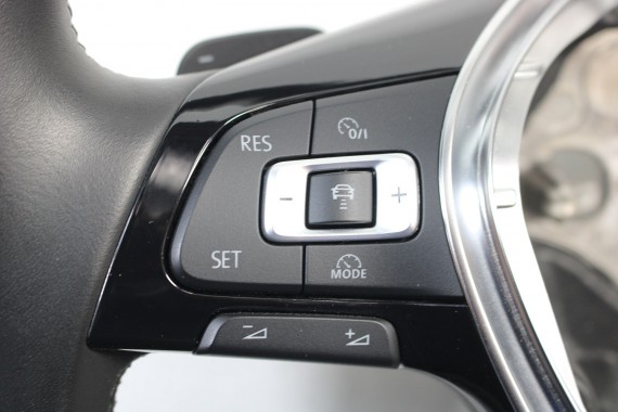 VW GOLF VII 7 PASSAT B8 KIEROWNICA BIEGI 5G0419091DN 5G0419091GF 5G0 419 091 DN 5G0 419 091 GF Kolor: E74 - czarny POLO