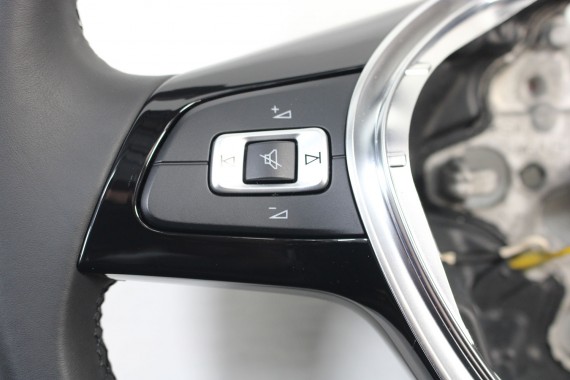 VW GOLF 7 SPORTSVAN B8 KIEROWNICA 5G0419091S Kolor: E74 - czarny 5G0 419 091 S podgrzewana multifunkcyjna 5G0419091HK 5G0419091S