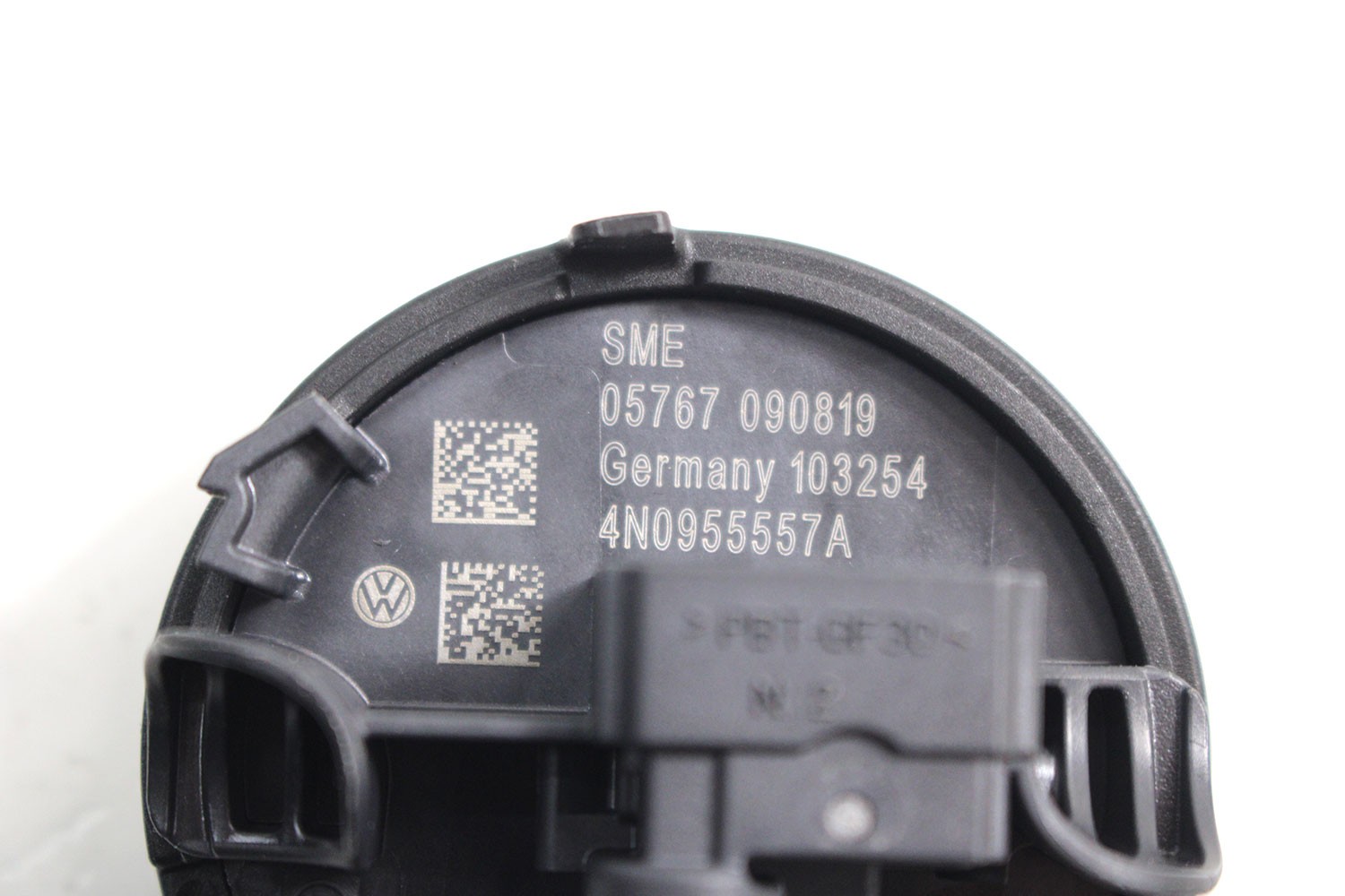 Ricambio Auto 4n0915519 C8 Q8 A8 Protezione Spegnimento AUTO-PALPAL 4N0915519 - Compatibile Con Audi C8/Q8/A8 Pezzo Auto Oe