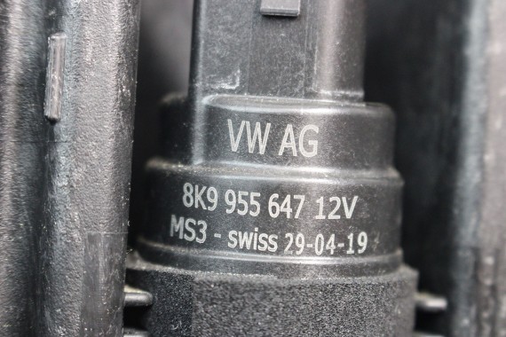 AUDI Q8 E-TRON ZBIORNIK PŁYNU SPRYSKIWACZY 4KE955451P  4KE955463 4KE955453F  ETRON ZBIORNICZEK pojemnik 4KE955451P  4KE955463