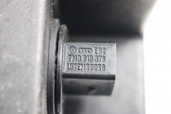 AUDI Q8 E-TRON ZBIORNIK PŁYNU SPRYSKIWACZY 4KE955451P  4KE955463 4KE955453F  ETRON ZBIORNICZEK pojemnik 4KE955451P  4KE955463