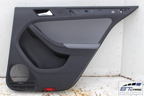 VW JETTA FOTELE KOMPLET FOTELI siedzeń siedzenia fotel tapicerka 5C0 5C 2010- skóra w kolorze czarnym i szarym USA