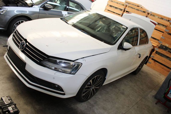 VW JETTA 5C FL FOTELE KOMPLET FOTELI siedzeń siedzenia fotel tapicerka 5C0 5C 2010- skóra w kolorze czarnym i szarym LIFT