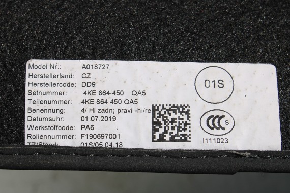 AUDI E-TRON DYWANIKI PODŁOGI 4KL863691 4KE864450 wycieraczki 4KL 863 691 A 4KE 864 450 'QA5' - czarny (soul) ETRON