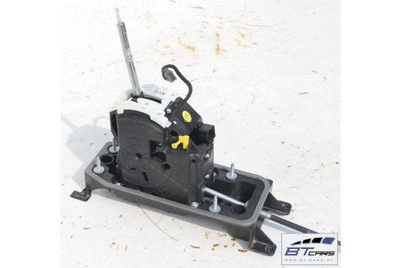 AUDI A3 WYBIERAK SKRZYNI BIEGÓW 8V1713023D 5Q0713266H lewarek dźwignia 8V1 713 023 D 8V1713023D 8V1713023A 8V1713023G 8V1713023M