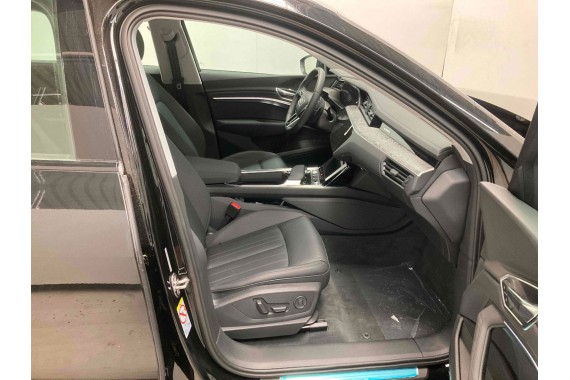 AUDI E-TRON SŁUPEK B 4KE853905 4KE853906 TAPICERKA SŁUPKI słupka poszycie listwa progowa wewnętrzna ETRON 4KE 853 905 906