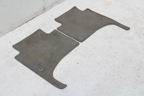 VW TOUAREG DYWANIKI WYCIERACZKI PODŁOGI 7L6862477L 7L6862478 wykładziny tył tylne GP FL LIFT QRG CK3 7L6862477L 7L6862478L L+P