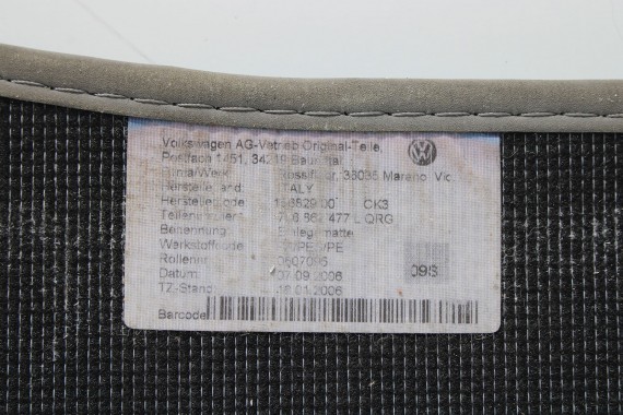 VW TOUAREG DYWANIKI WYCIERACZKI PODŁOGI 7L6862477L 7L6862478 wykładziny tył tylne GP FL LIFT QRG CK3 7L6862477L 7L6862478L L+P