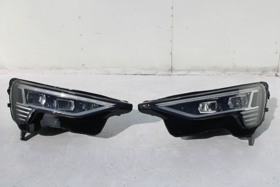 AUDI E TRON PRZÓD Matrix maska błotniki zderzak pas przedni lampy wzmocnienie błotnik lampa LV5Z S1S1 Niebieski ETRON