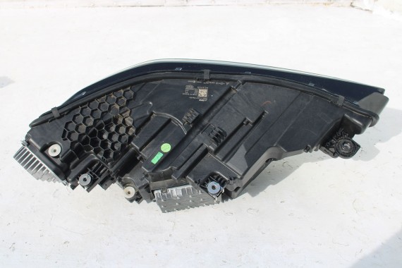 AUDI E TRON PRZÓD Matrix maska błotniki zderzak pas przedni lampy wzmocnienie błotnik lampa LV5Z S1S1 Niebieski ETRON