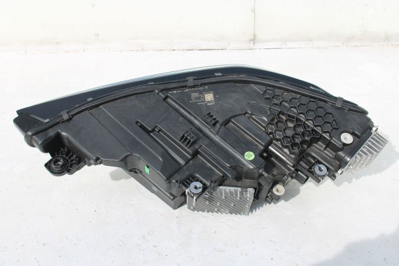 AUDI E TRON PRZÓD Matrix maska błotniki zderzak pas przedni lampy wzmocnienie błotnik lampa LV5Z S1S1 Niebieski ETRON