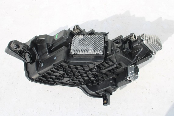 AUDI E TRON PRZÓD Matrix maska błotniki zderzak pas przedni lampy wzmocnienie błotnik lampa LV5Z S1S1 Niebieski ETRON
