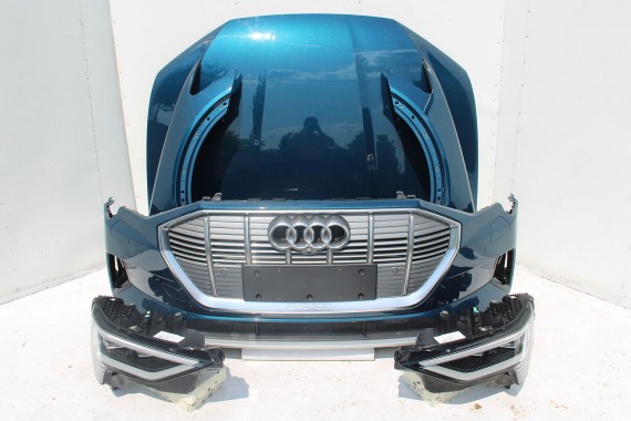 AUDI E TRON PRZÓD Matrix maska błotniki zderzak pas przedni lampy wzmocnienie błotnik lampa LV5Z S1S1 Niebieski ETRON