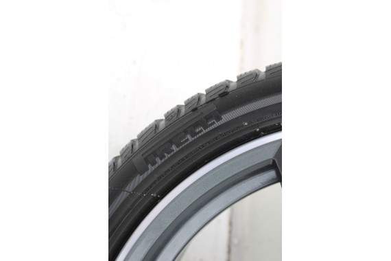 BMW 8 M8 FELGI 19 8090019 8090020 OPONY ZIMA KOŁA felga 8J*19H2 ET26 opona 245/40/19 M727 8445 8444 Pirelli P ZERO 275/35 100N