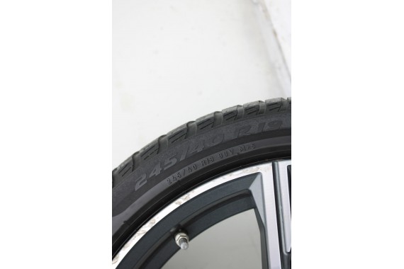 BMW 8 M8 FELGI 19 8090019 8090020 OPONY ZIMA KOŁA felga 8J*19H2 ET26 opona 245/40/19 M727 8445 8444 Pirelli P ZERO 275/35 100N