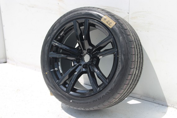 BMW 8 M8 FELGI 19 8089560 8089561 OPONY LATO KOŁA felga 9.5J*19EH2 ET26 opona 275/40/19 98V M812 8457 Yokohama 285/35/19 8091267