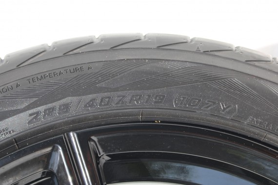 BMW 8 M8 FELGI 19 8089560 8089561 OPONY LATO KOŁA felga 9.5J*19EH2 ET26 opona 275/40/19 98V M812 8457 Yokohama 285/35/19 8091267