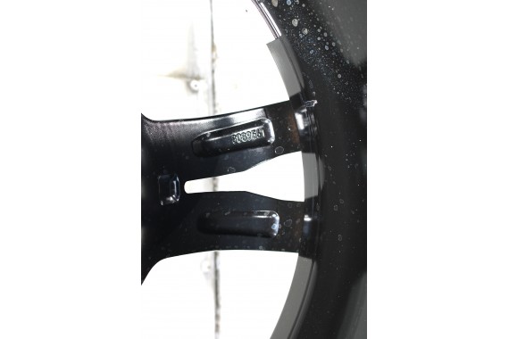 BMW 8 M8 FELGI 19 8089560 8089561 OPONY LATO KOŁA felga 9.5J*19EH2 ET26 opona 275/40/19 98V M812 8457 Yokohama 285/35/19 8091267