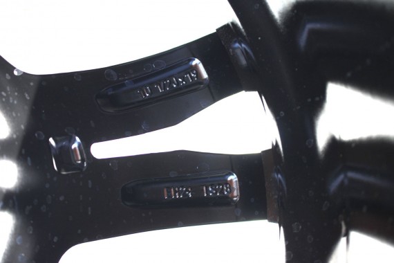 BMW 8 M8 FELGI 19 8089560 8089561 OPONY LATO KOŁA felga 9.5J*19EH2 ET26 opona 275/40/19 98V M812 8457 Yokohama 285/35/19 8091267