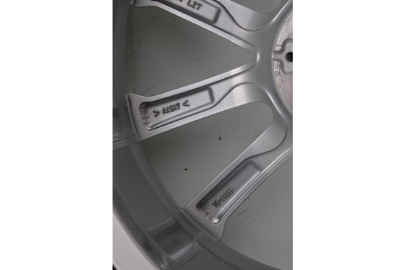 BMW X7 G07 FELGI 20 6880688 OPONY LATO KOŁA felga 8.5J*20H2 ET35 opona 275/50/20 113W Bridgestone wzór styl 750 6889088 6880688