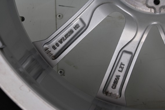 BMW X7 G07 FELGI 20 6880688 OPONY LATO KOŁA felga 8.5J*20H2 ET35 opona 275/50/20 113W Bridgestone wzór styl 750 6889088 6880688