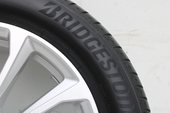 BMW X7 G07 FELGI 20 6880688 OPONY LATO KOŁA felga 8.5J*20H2 ET35 opona 275/50/20 113W Bridgestone wzór styl 750 6889088 6880688