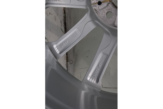 BMW X7 G07 FELGI 20 6880688 OPONY LATO KOŁA felga 8.5J*20H2 ET35 opona 275/50/20 113W Bridgestone wzór styl 750 6889088 6880688