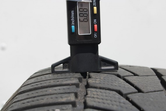 BMW X7 G07 FELGI 20 6880688 OPONY ZIMA KOŁA felga 8.5J*20H2 ET35 opona 255/55/20 110H Continental wzór styl 750 8262 6880688