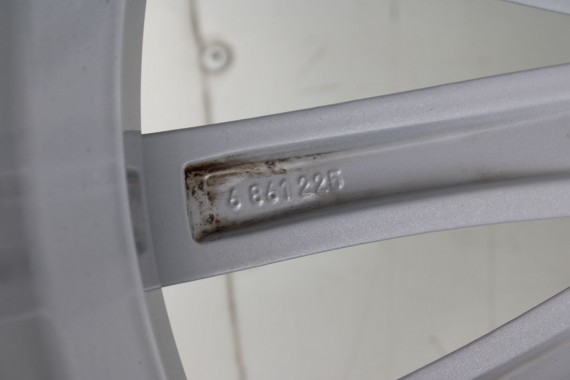 BMW 7 G11 G12 FELGI 19 6861225 OPONY ZIMA KOŁA felga 8.5JX*19H2 ET25 opona 245/45/20 102V PIRELLI SottoZero styl 620 6 861 225