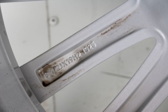 BMW 7 G11 G12 FELGI 19 6861225 OPONY ZIMA KOŁA felga 8.5JX*19H2 ET25 opona 245/45/20 102V PIRELLI SottoZero styl 620 6 861 225