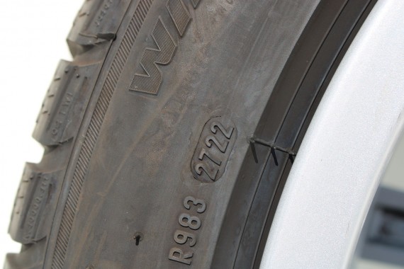 BMW 7 G11 G12 FELGI 19 6861225 OPONY ZIMA KOŁA felga 8.5JX*19H2 ET25 opona 245/45/20 102V PIRELLI SottoZero styl 620 6 861 225