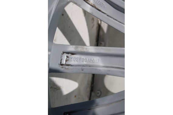BMW 7 G11 G12 FELGI 19 6861225 OPONY ZIMA KOŁA felga 8.5JX*19H2 ET25 opona 245/45/20 102V PIRELLI SottoZero styl 620 6 861 225