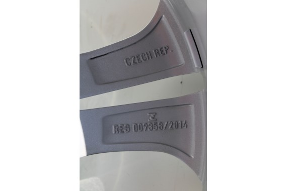 BMW X1 X2 FELGI 17 6856065 OPONY ZIMA KOŁA felga 7.5J*17H2 ET52 opona 225/55/17 97H Nokian wzór styl 564 F48 U11 F39