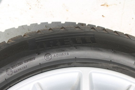 BMW 5 G30 FELGI 19 6863419 OPONY ZIMA KOŁA felga 8J*19H2 ET30 opona 245/50/19 105V 633 Pirelli P SOTTOZERO 3 6 863 419 G31 G32