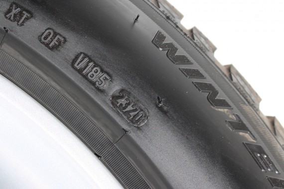 BMW 5 G30 FELGI 19 6863419 OPONY ZIMA KOŁA felga 8J*19H2 ET30 opona 245/50/19 105V 633 Pirelli P SOTTOZERO 3 6 863 419 G31 G32