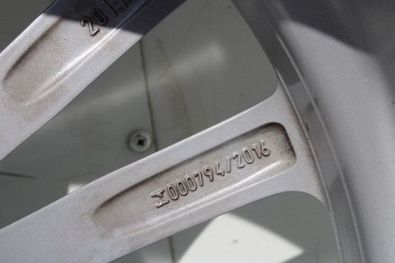 BMW 5 G30 FELGI 19 6863419 OPONY ZIMA KOŁA felga 8J*19H2 ET30 opona 245/50/19 105V 633 Pirelli P SOTTOZERO 3 6 863 419 G31 G32