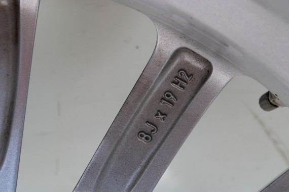 BMW 5 G30 FELGI 19 6863419 OPONY ZIMA KOŁA felga 8J*19H2 ET30 opona 245/50/19 105V 633 Pirelli P SOTTOZERO 3 6 863 419 G31 G32