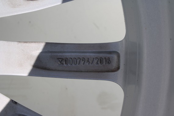 BMW 5 G30 FELGI 19 6863419 OPONY ZIMA KOŁA felga 8J*19H2 ET30 opona 245/50/19 105V 633 Pirelli P SOTTOZERO 3 6 863 419 G31 G32